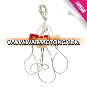 (ST-261)Custom Plastic Tag with Seal Plating for Garment